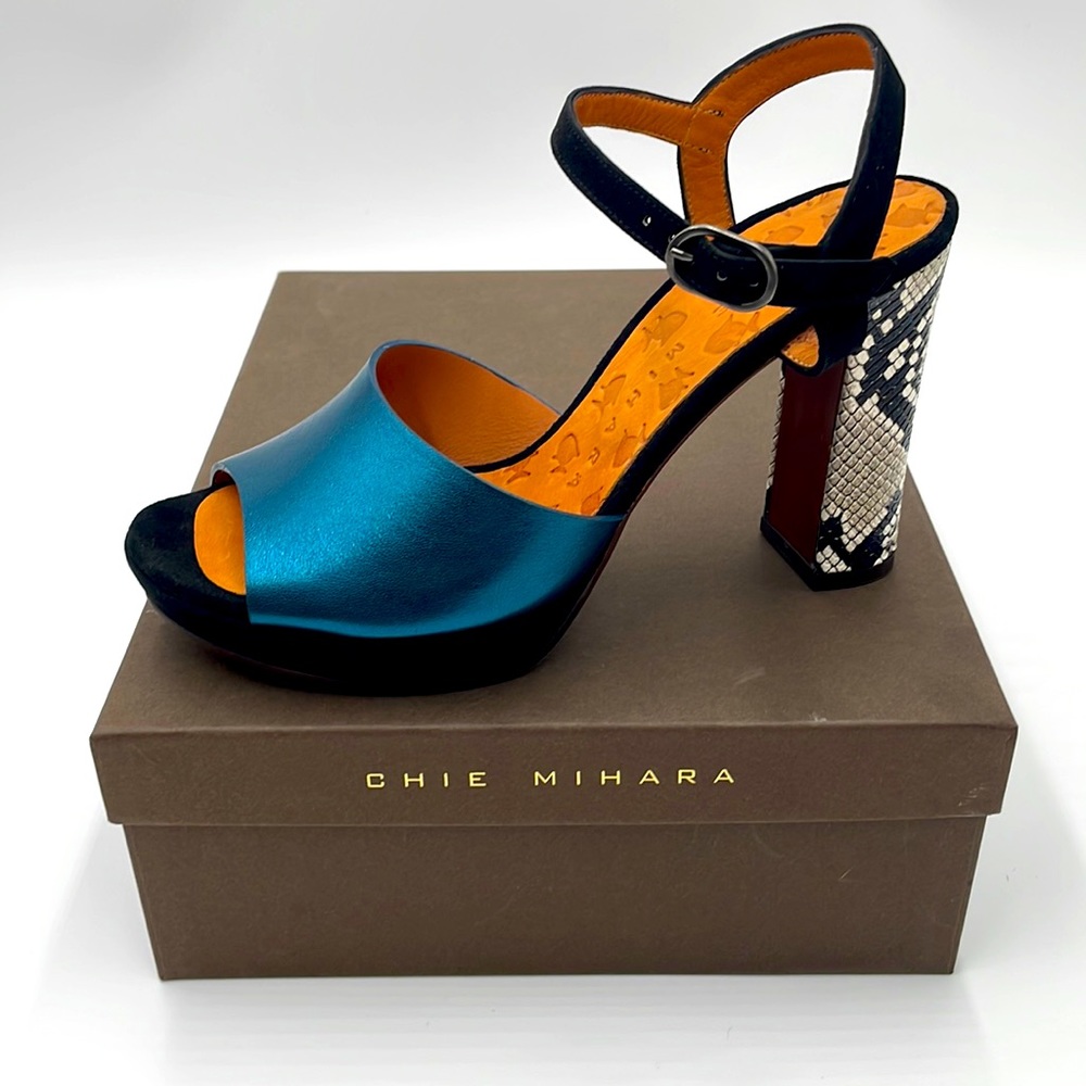 Brand new! Chie Mihara sandal luxury leather and suede